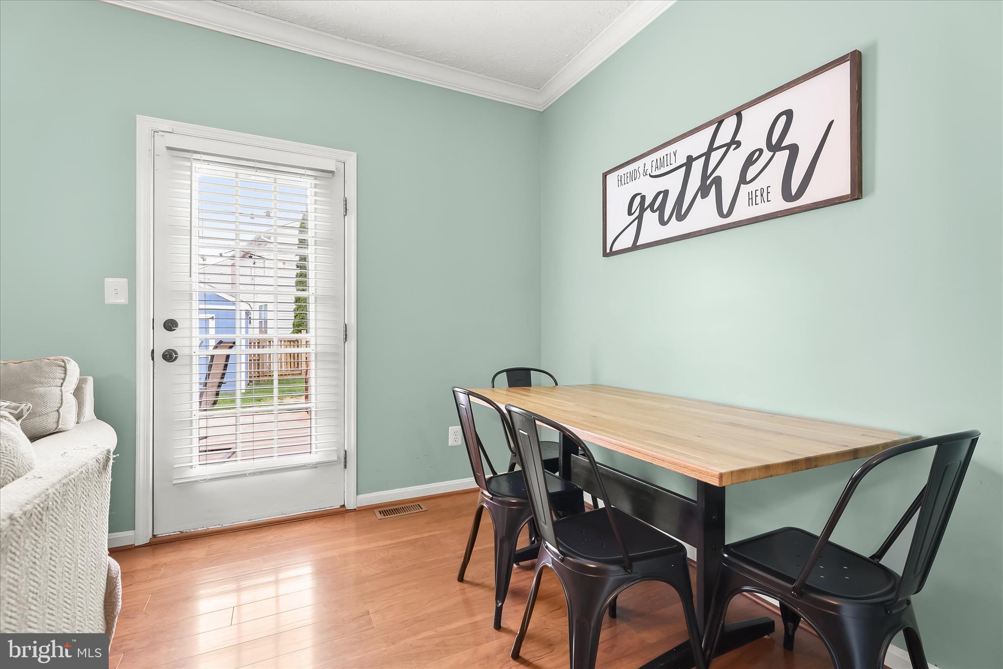 5 Gunfalls Garth Nottingham, MD 21236 - Photo 13 of 39 Dining Area