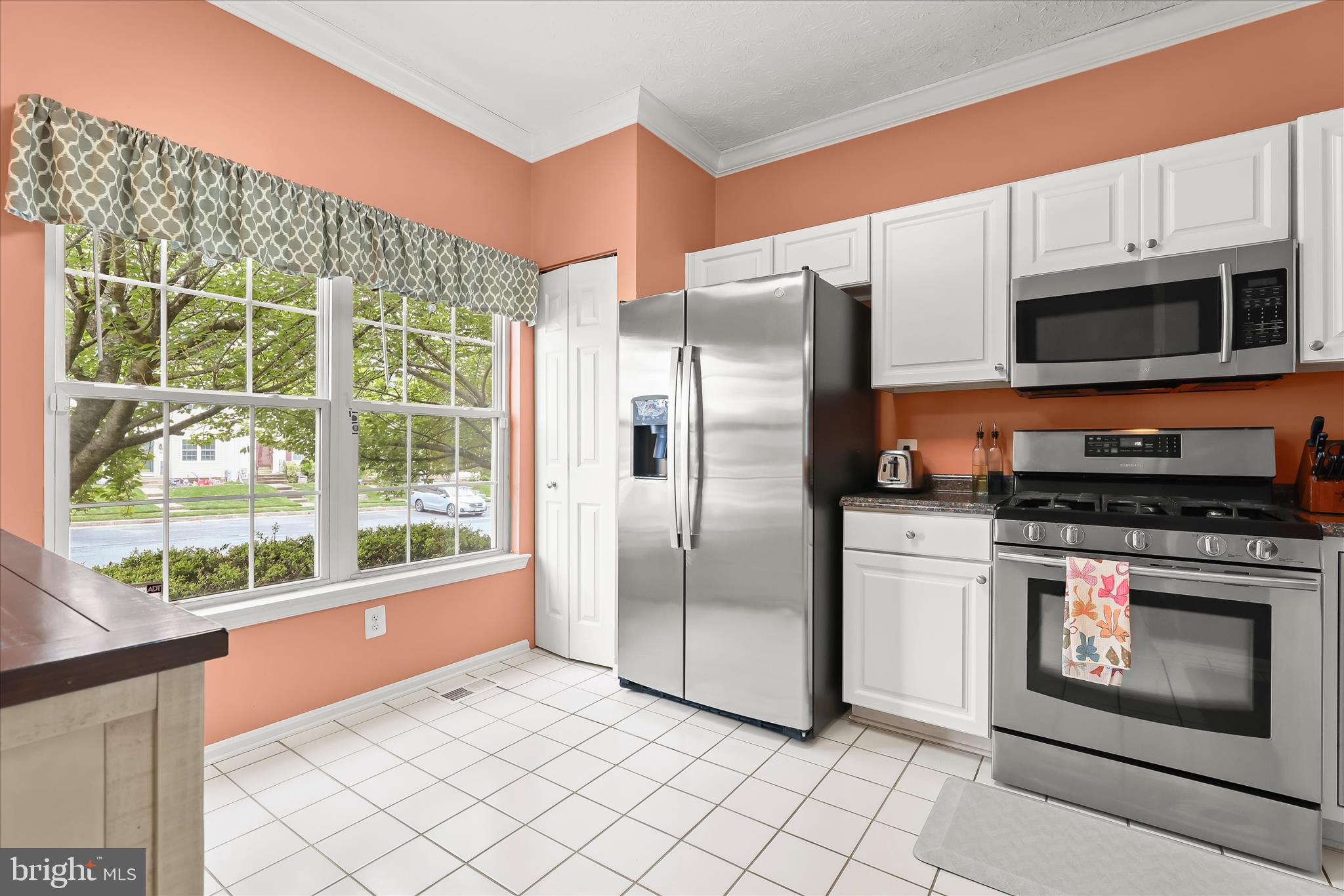 5 Gunfalls Garth Nottingham, MD 21236 - Photo 5 of 39 Kitchen