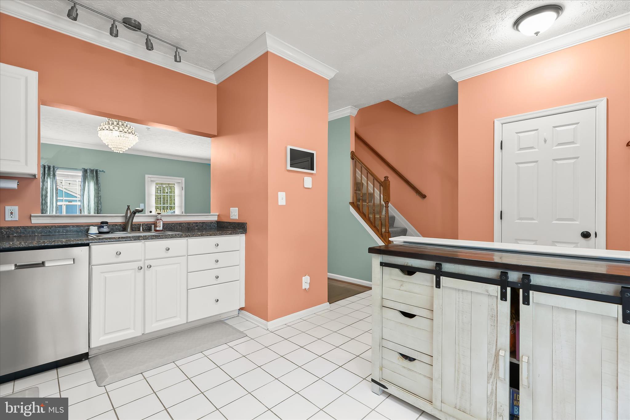 5 Gunfalls Garth Nottingham, MD 21236 - Photo 8 of 39 Kitchen
