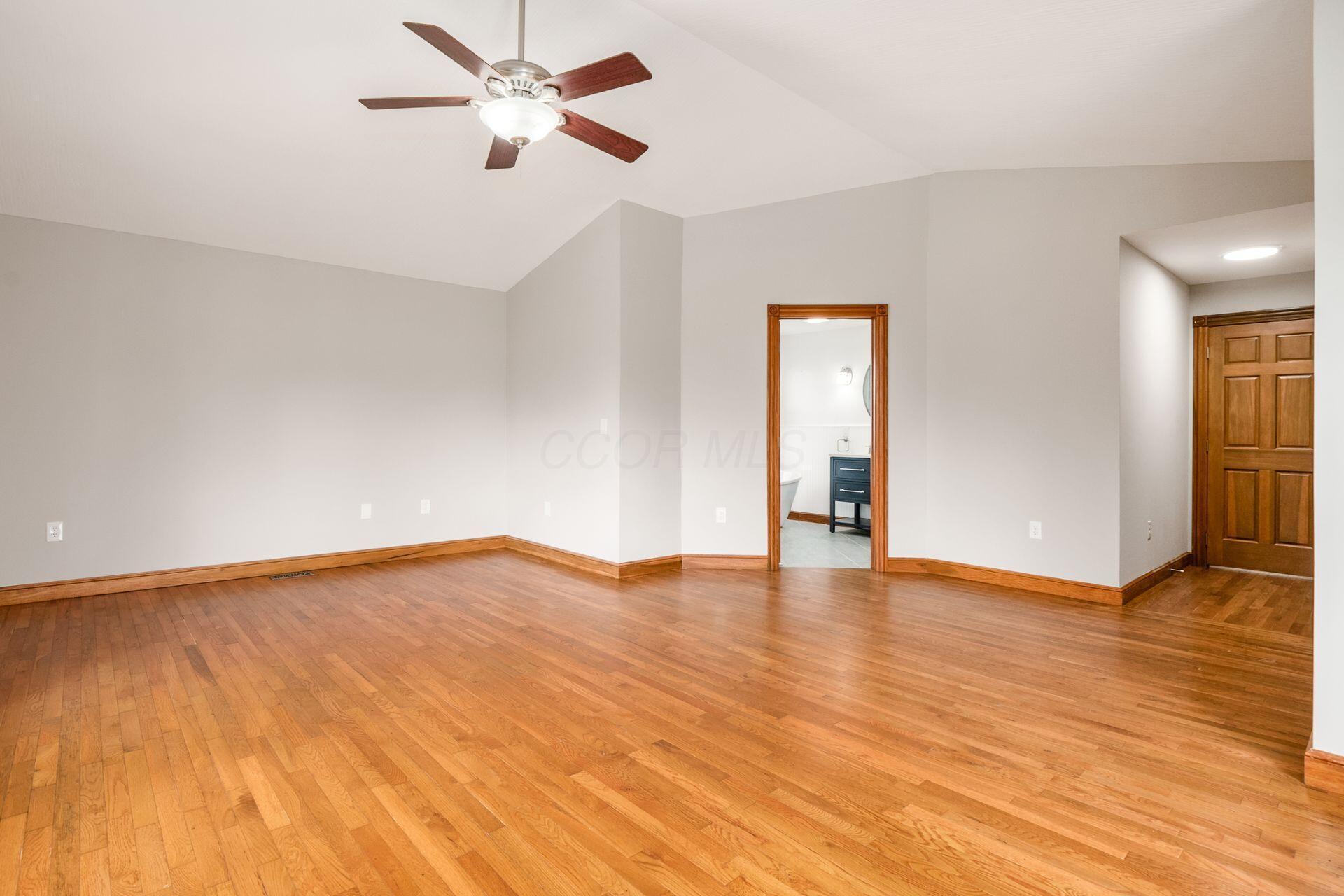 277 Cherrington Road Westerville, OH 43081 - Photo 17 of 60 17 Owners suite