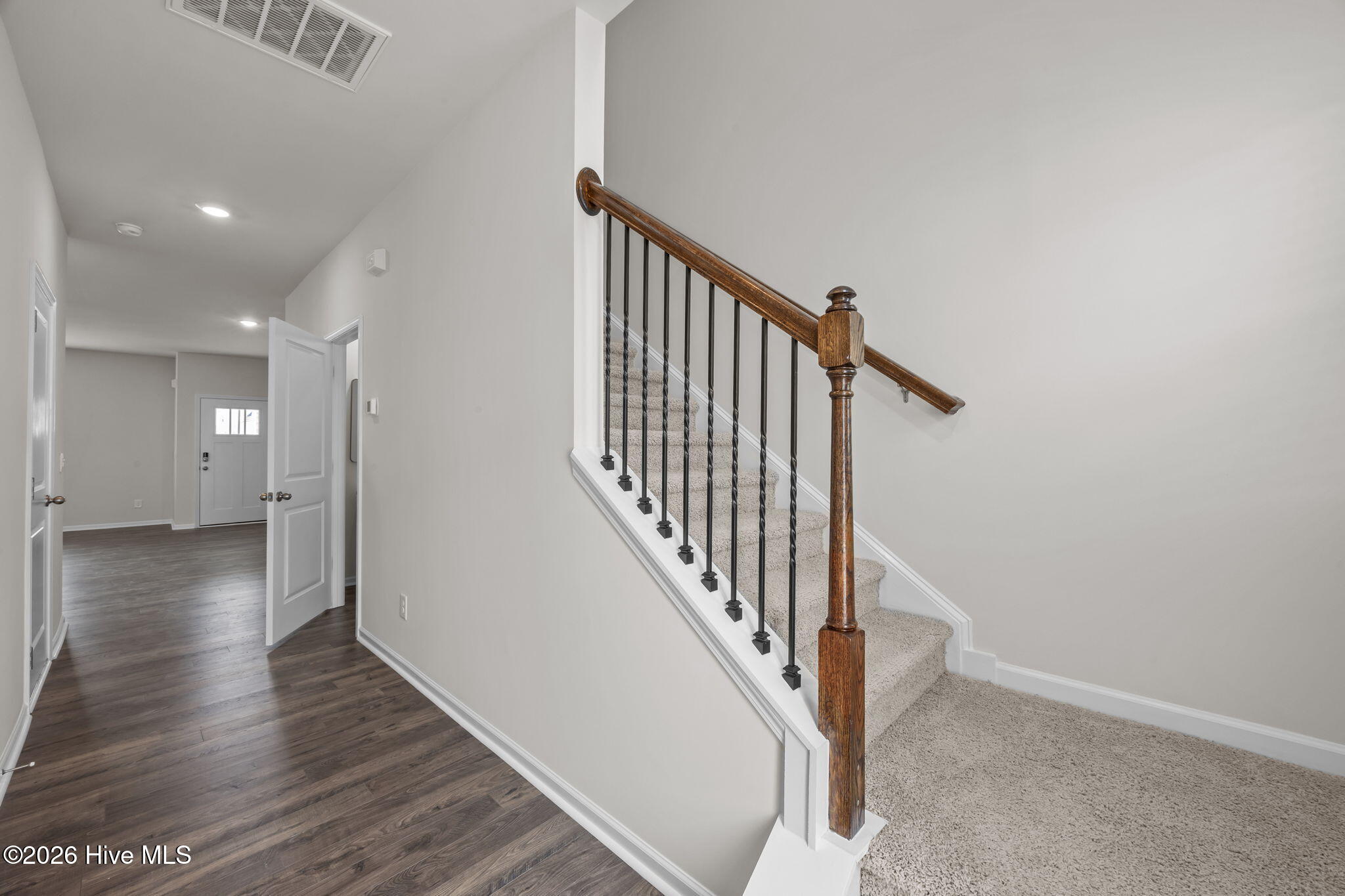 2023 Clock Road New Bern, NC 28562 - Photo 11 of 43 18-web-or-mls-0C0A3298