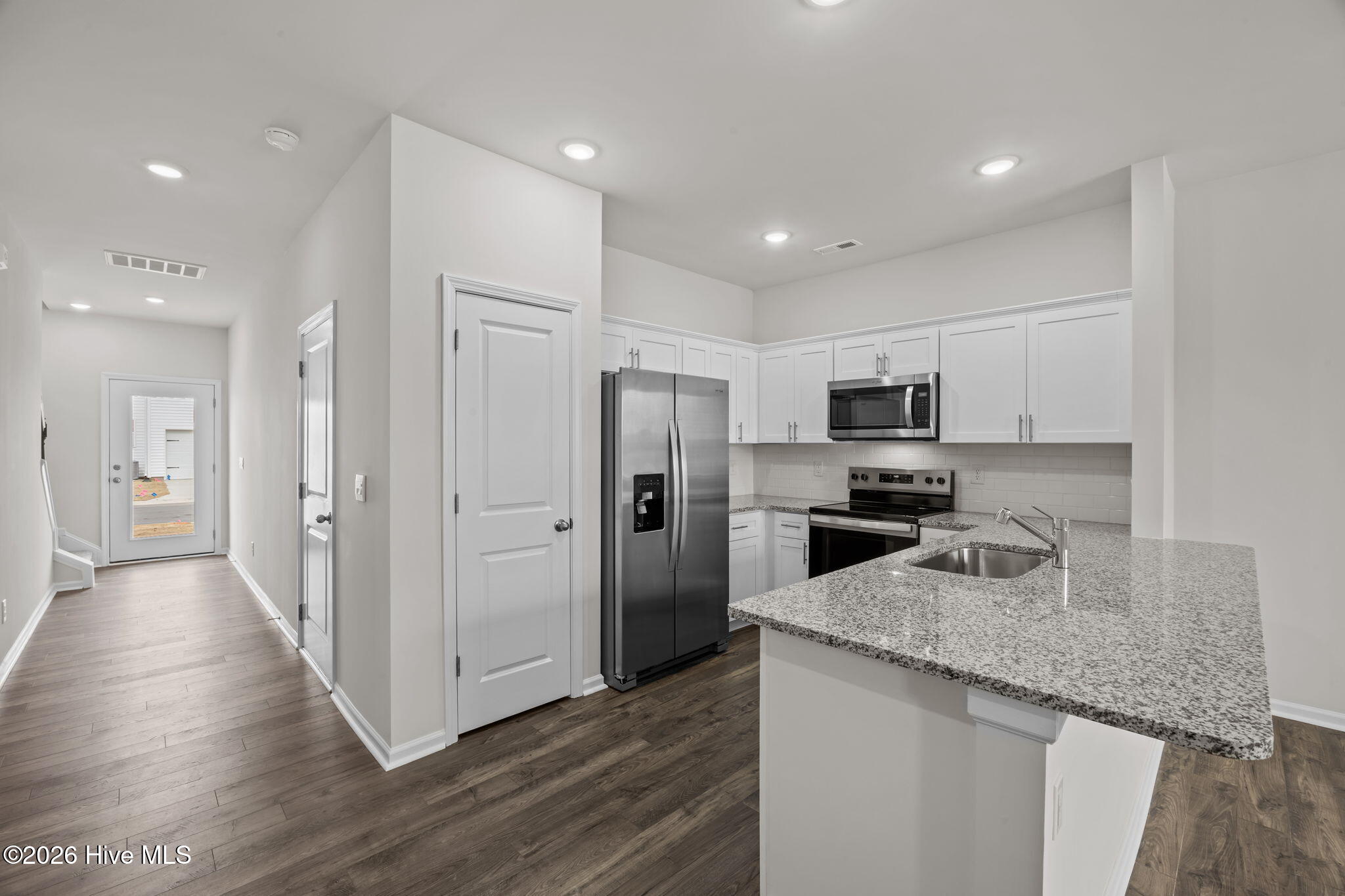 2023 Clock Road New Bern, NC 28562 - Photo 7 of 43 12-web-or-mls-0C0A3280