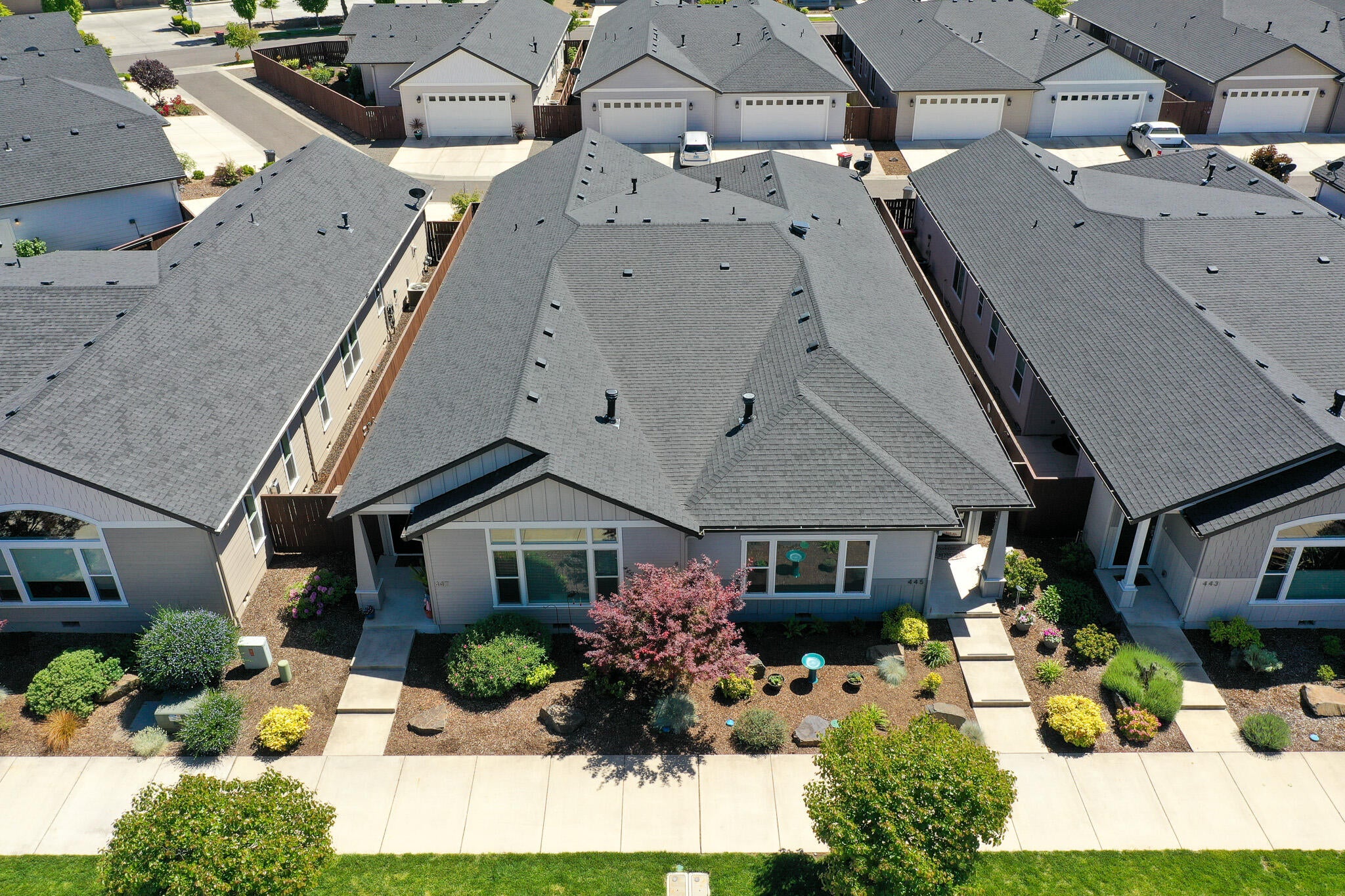 447 South Haskell Street Central Point, OR 97502 - Photo 26 of 31 DJI_0510