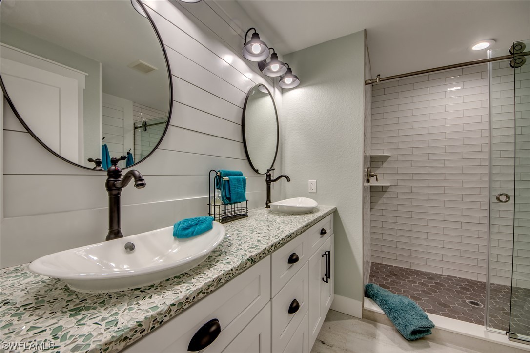 4697 Pine Island Road Matlacha, FL 33993 - Photo 17 of 37 Gallery Image 17
