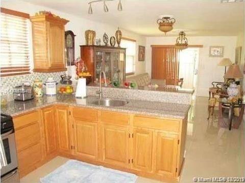 636 Northwest 11th Street, Unit 636 Miami, FL 33136 - Photo 2 of 6
