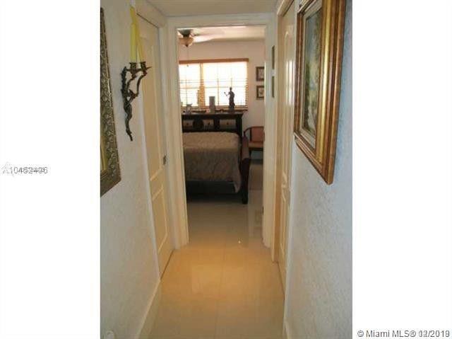 636 Northwest 11th Street, Unit 636 Miami, FL 33136 - Photo 4 of 6