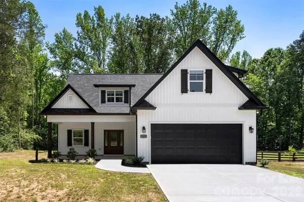 $552,500 | 5005 Oconee Drive, Stanley, NC 28164