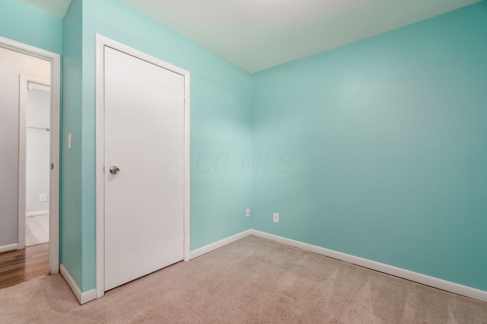 3585 Wyncote Road Columbus, OH 43232 - Photo 23 of 37 023_585 Wyncote Rd - 066-Edit