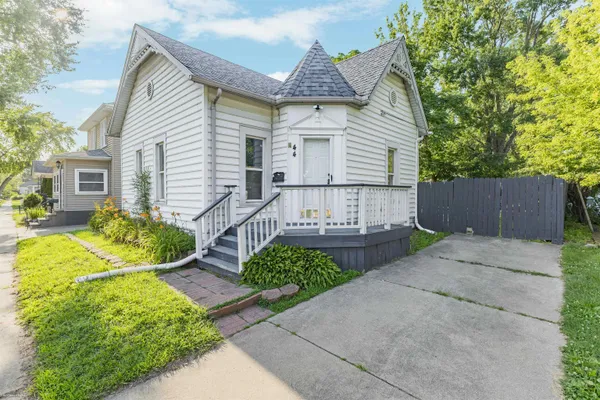 $235,000 | 44 Union Street, Mount Clemens, MI 48043