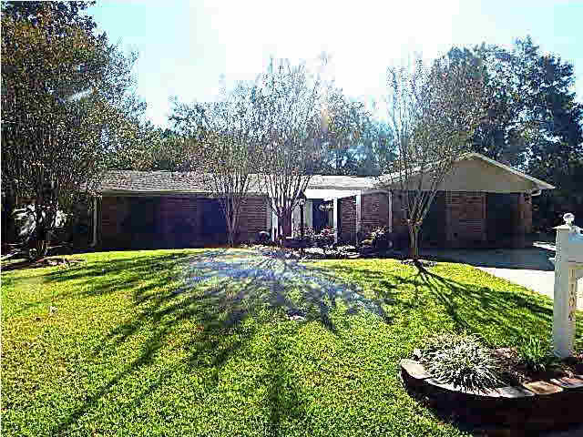 104 Rimrock Drive Clinton, MS 39056 - Photo 1 of 32 Front of home with pergola entry
