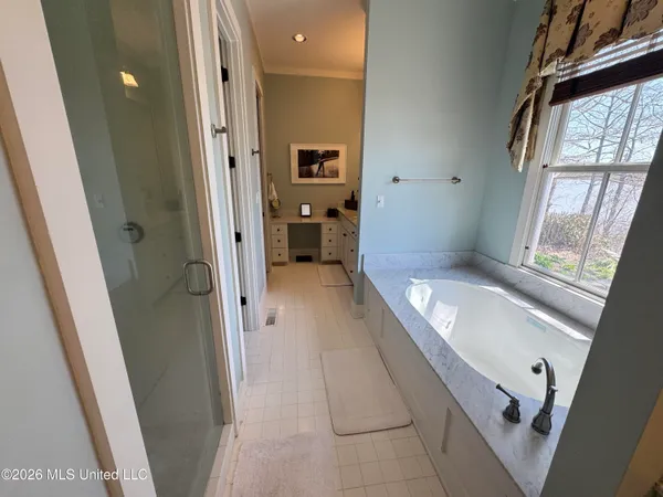 $795,000 | 16 Parker Lndg Drive, Dundee, MS 38626