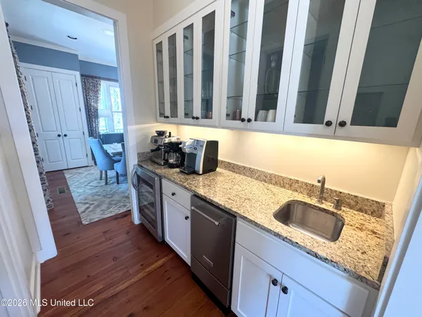 $795,000 | 16 Parker Lndg Drive, Dundee, MS 38626