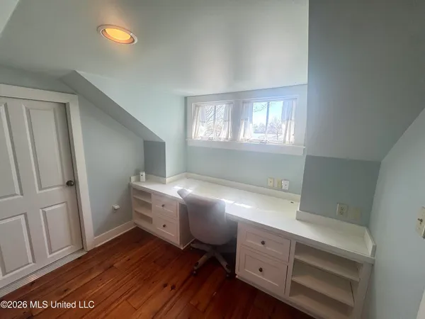 $795,000 | 16 Parker Lndg Drive, Dundee, MS 38626