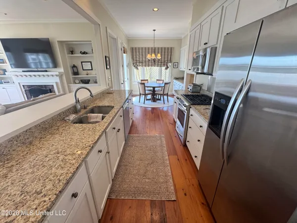 $795,000 | 16 Parker Lndg Drive, Dundee, MS 38626