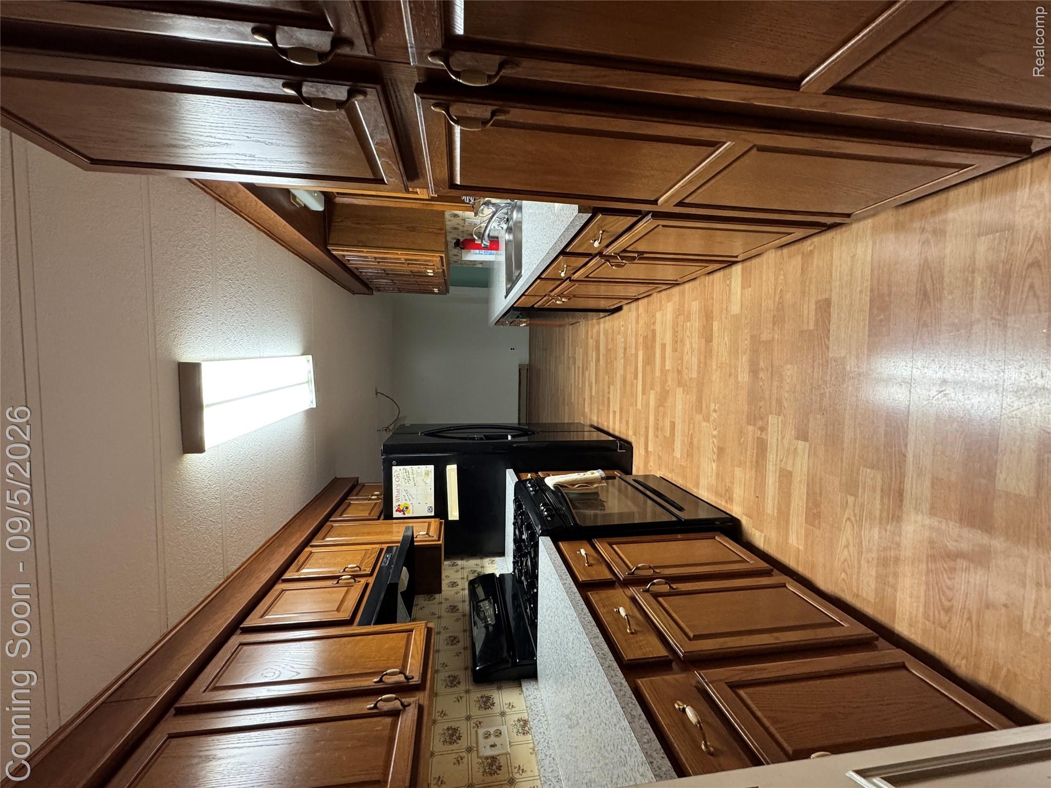 4272 Reid Road Swartz Creek, MI 48473 - Photo 7 of 40 IMG_3487.JPG