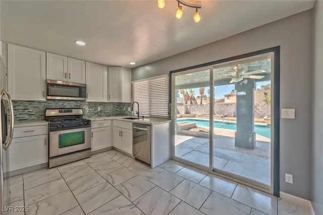 $2,397 | 7216 Archcrest Avenue, Las Vegas, NV 89147