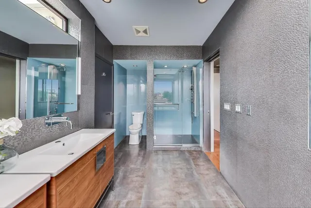 $949,000 | 2401 West Ohio Street, Unit 31, Chicago, IL 60612