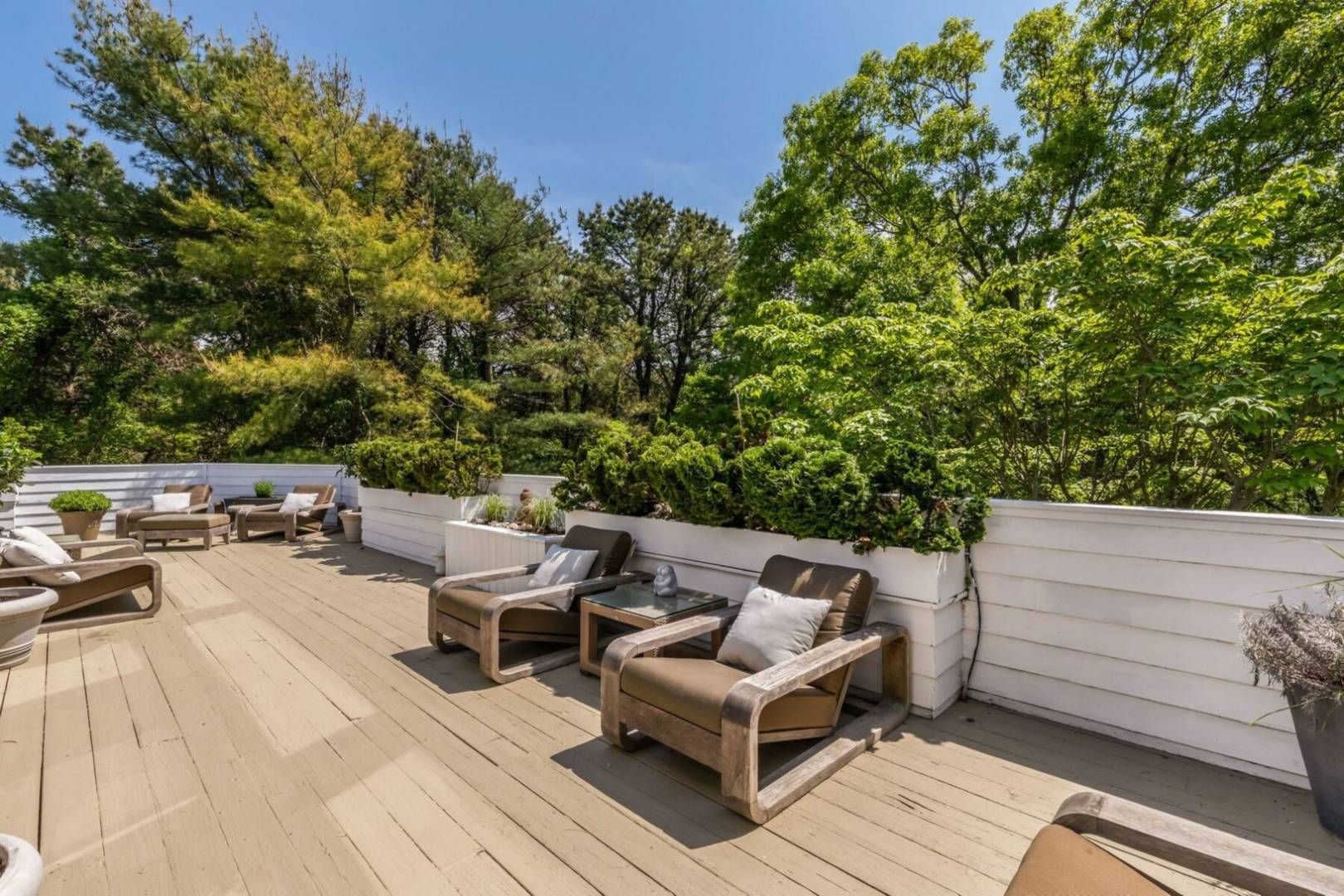 10 Scotch Mist Lane Southampton, NY 11968 - Photo 15 of 18