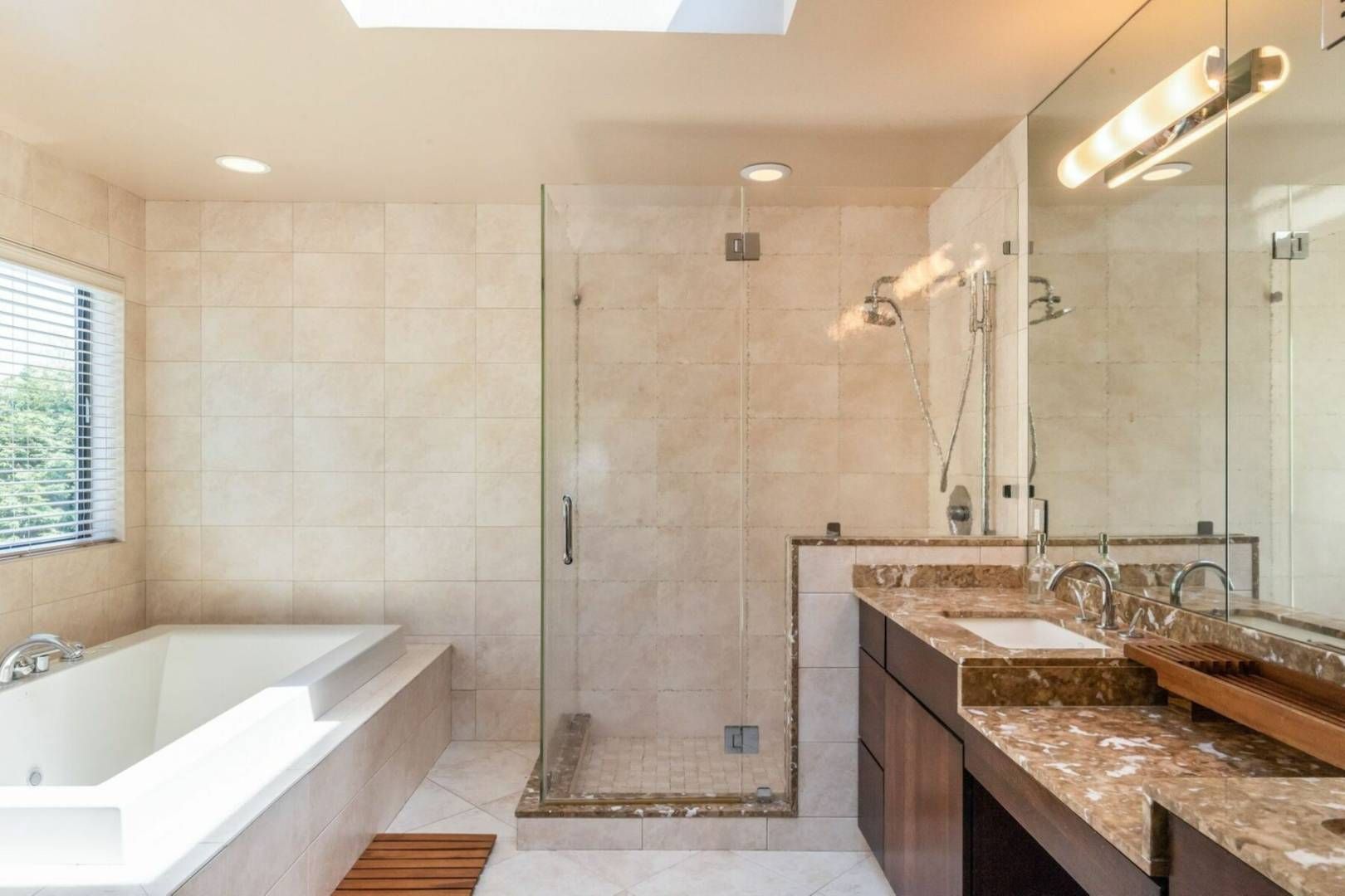 10 Scotch Mist Lane Southampton, NY 11968 - Photo 7 of 18