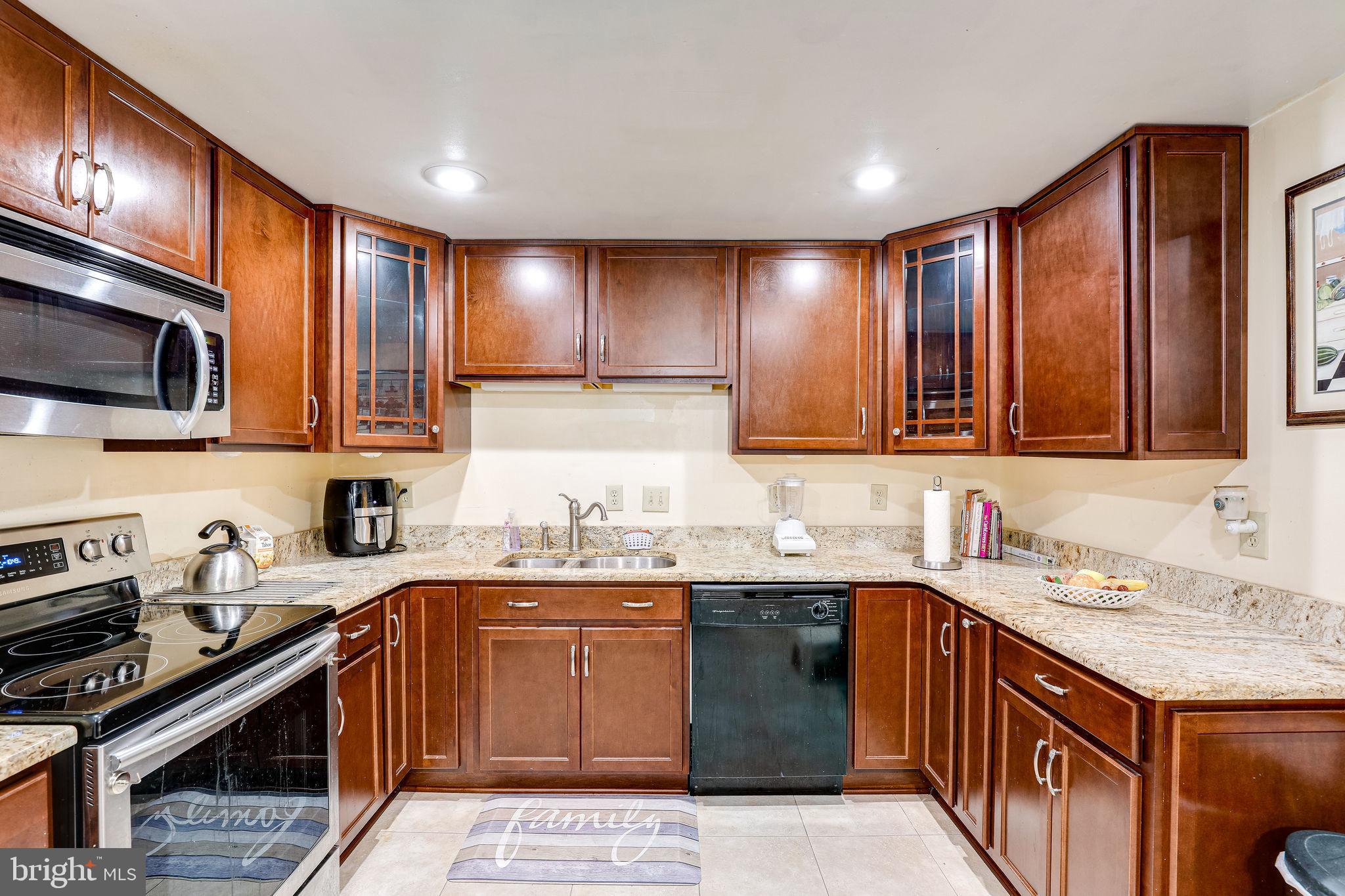 13839 Meadowbrook Road Woodbridge, VA 22193 - Photo 28 of 39