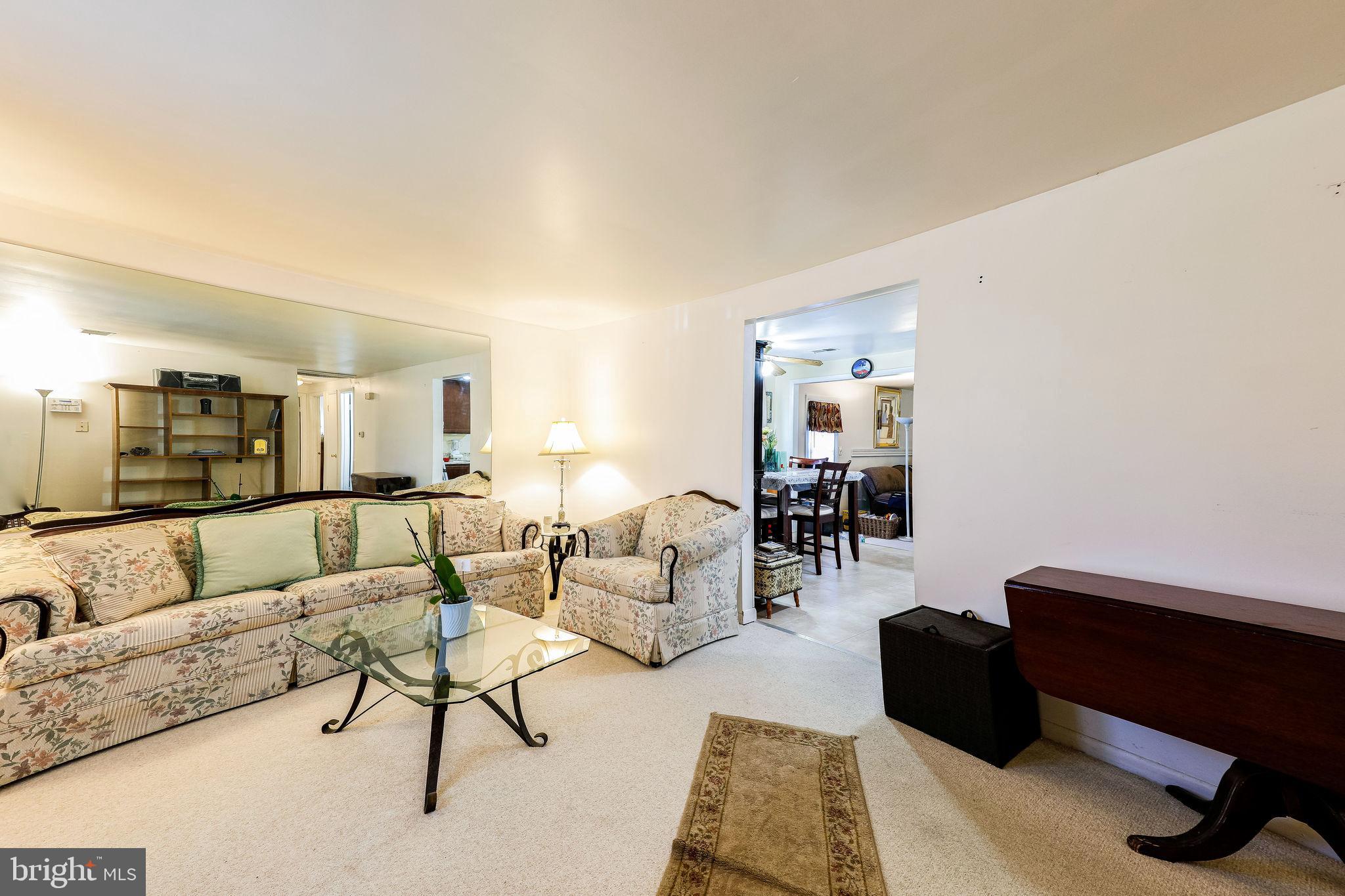 13839 Meadowbrook Road Woodbridge, VA 22193 - Photo 4 of 39