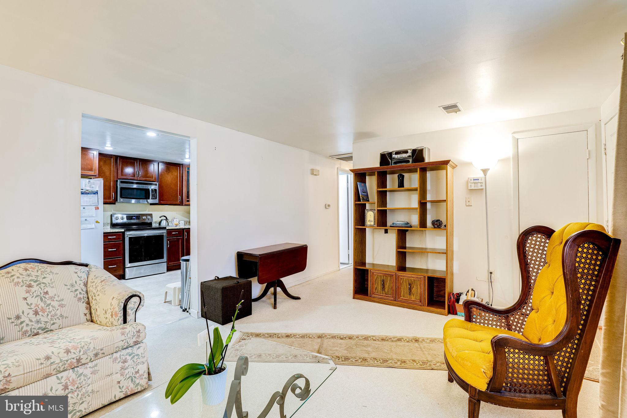 13839 Meadowbrook Road Woodbridge, VA 22193 - Photo 6 of 39
