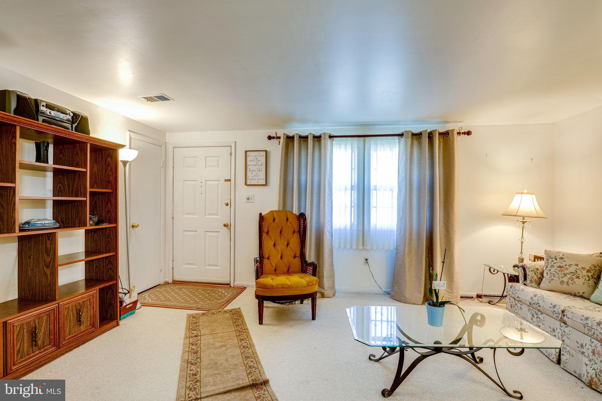 13839 Meadowbrook Road Woodbridge, VA 22193 - Photo 8 of 39