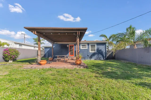 $2,700 | 818 Kaye Street, West Palm Beach, FL 33405