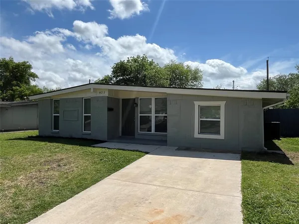 $1,850 | 822 Piedmont Drive, Garland, TX 75040