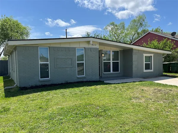 $1,850 | 822 Piedmont Drive, Garland, TX 75040