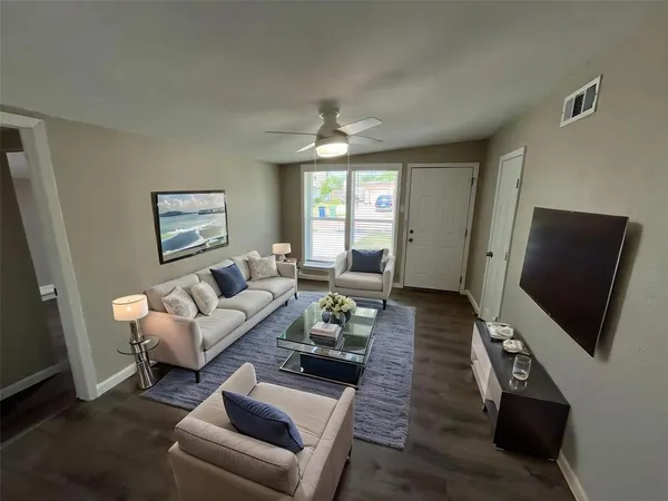 $1,850 | 822 Piedmont Drive, Garland, TX 75040