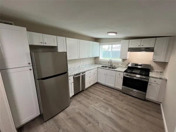 $1,850 | 822 Piedmont Drive, Garland, TX 75040