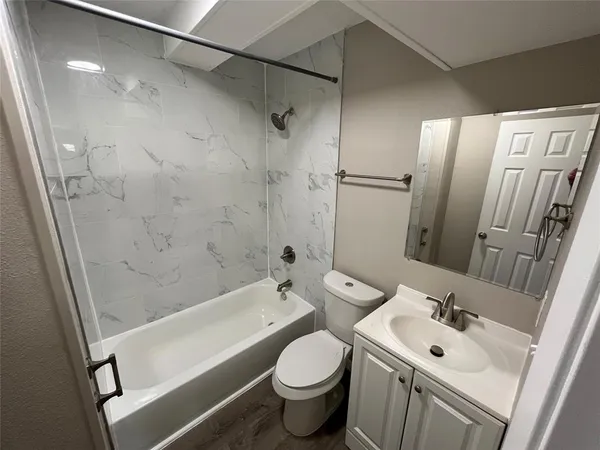 $1,850 | 822 Piedmont Drive, Garland, TX 75040