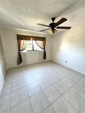 $250,000 | 2260 West 53rd Place, Unit 7, Hialeah, FL 33016