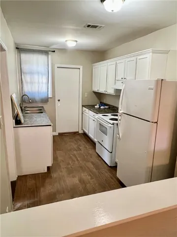 $1,300 | 3681 Wylly Avenue, Brunswick, GA 31520