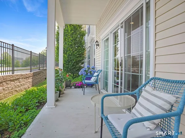 $3,500 | 302 Center Meadow Lane, Unit 302, Danbury, CT 06810