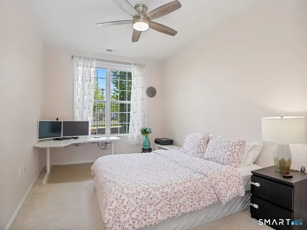 $3,500 | 302 Center Meadow Lane, Unit 302, Danbury, CT 06810