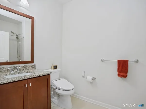 $3,500 | 302 Center Meadow Lane, Unit 302, Danbury, CT 06810