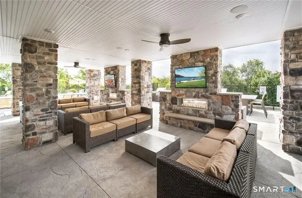 $3,500 | 302 Center Meadow Lane, Unit 302, Danbury, CT 06810