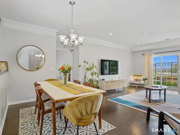 $3,500 | 302 Center Meadow Lane, Unit 302, Danbury, CT 06810