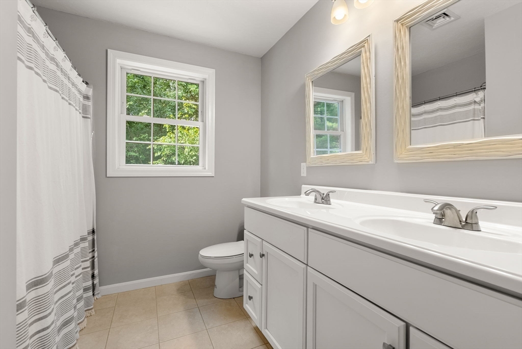 35 Mountainview Road Uxbridge, MA 01569 - Photo 24 of 27 Gallery Image 24