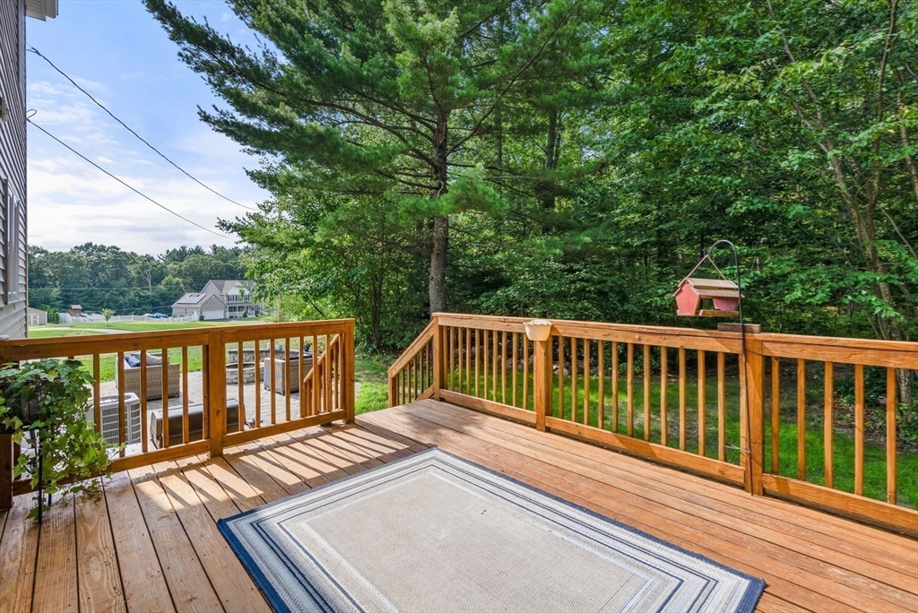 35 Mountainview Road Uxbridge, MA 01569 - Photo 25 of 27 Gallery Image 25