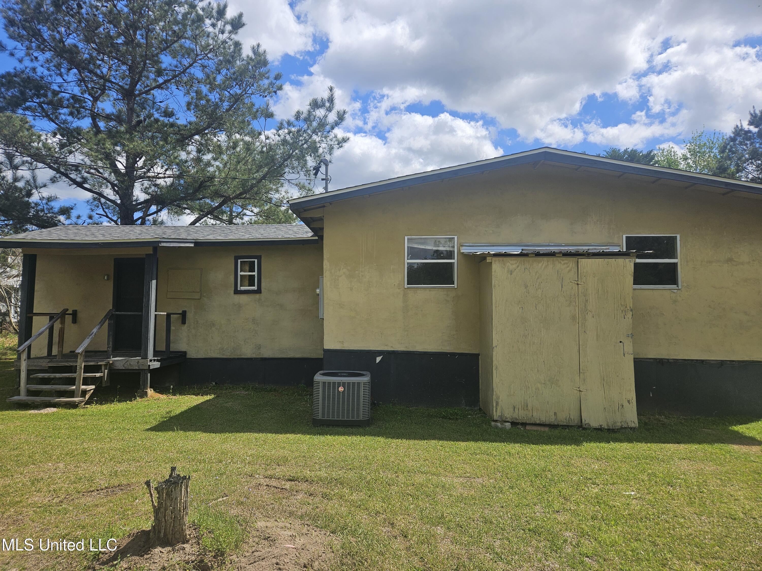 209 Spooner Road Lucedale, MS 39452 - Photo 12 of 14 20240330_115959