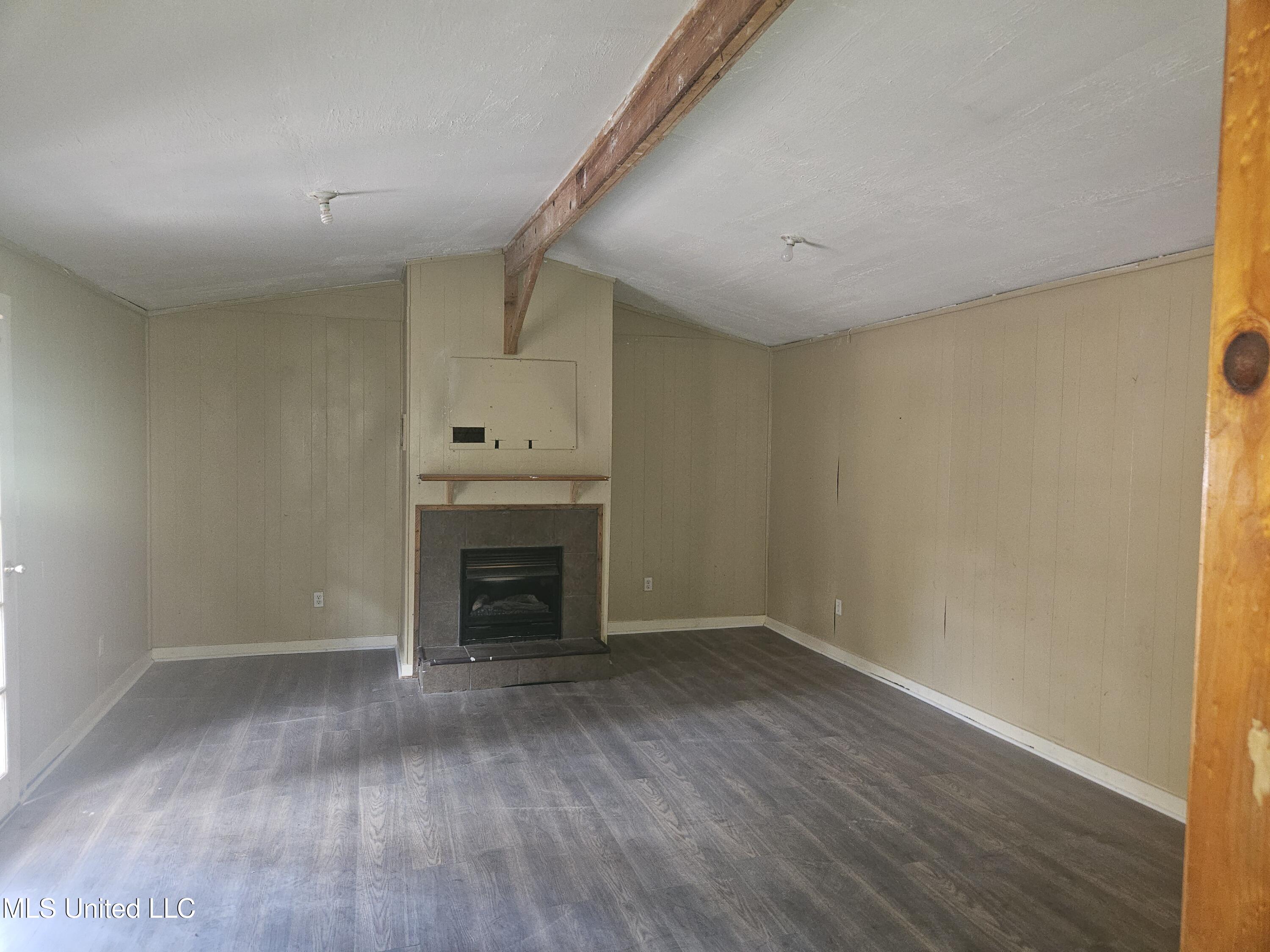 209 Spooner Road Lucedale, MS 39452 - Photo 3 of 14 20240330_120239