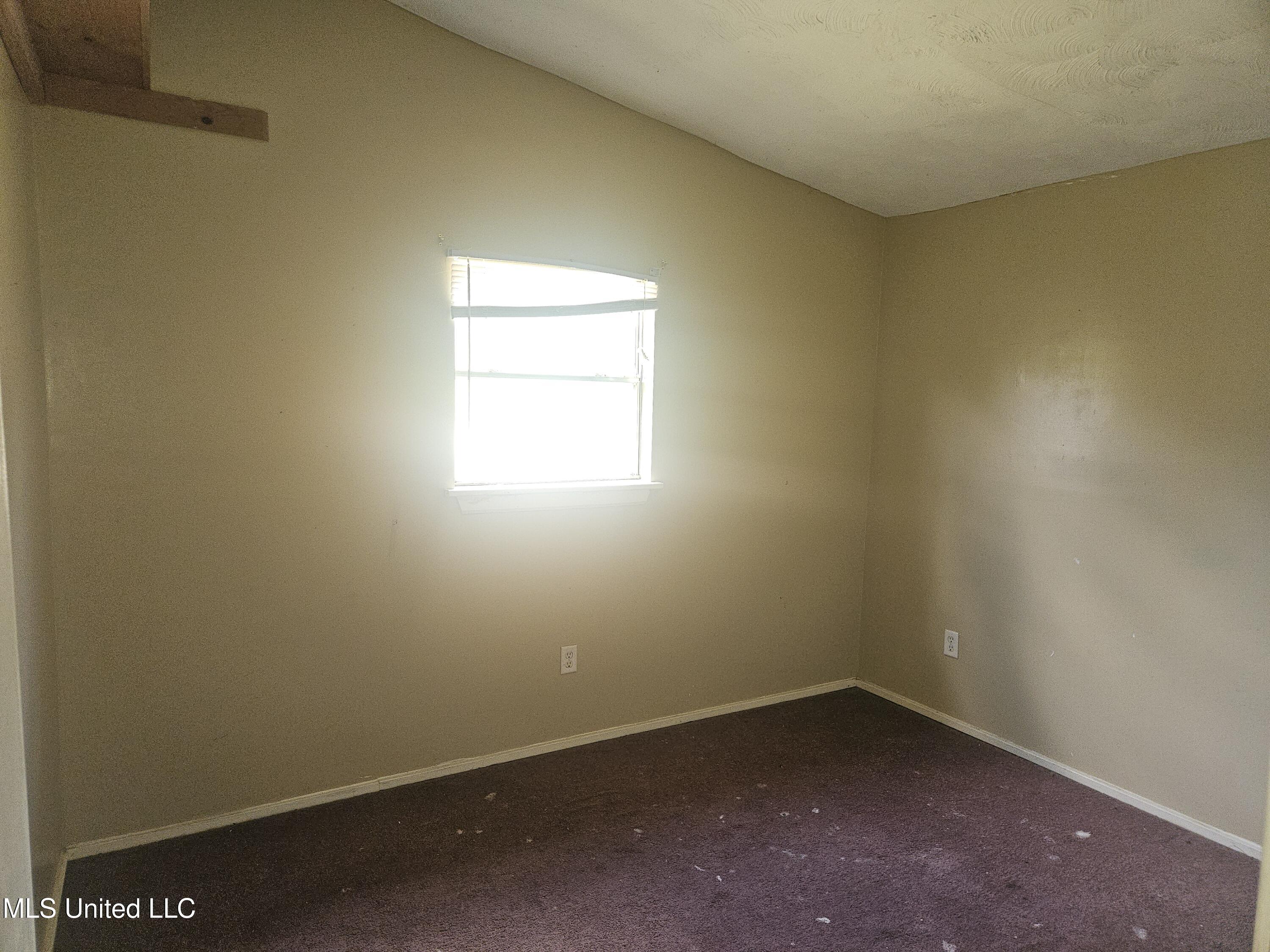 209 Spooner Road Lucedale, MS 39452 - Photo 7 of 14 20240330_120131