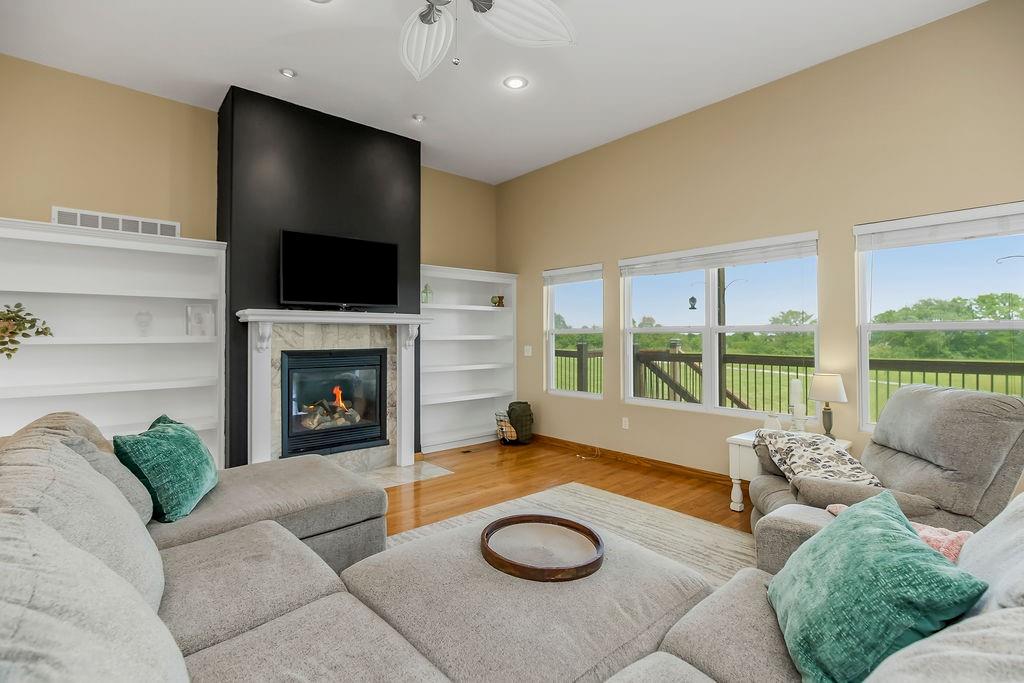 7301 Southwest Hwy F Trimble, MO 64492 - Photo 8 of 45