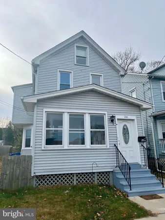 $1,650 | 228 West 3rd Street, Unit 1, Florence, NJ 08518