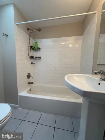 $1,650 | 228 West 3rd Street, Unit 1, Florence, NJ 08518