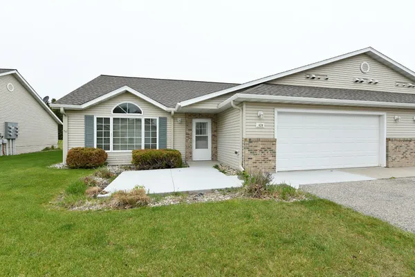 $268,400 | 426 30th Street North, Moorhead, MN 56560