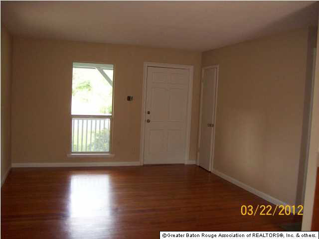 9504 Kingcrest Parkway Baton Rouge, LA 70810 - Photo 2 of 10 Gallery Image 2